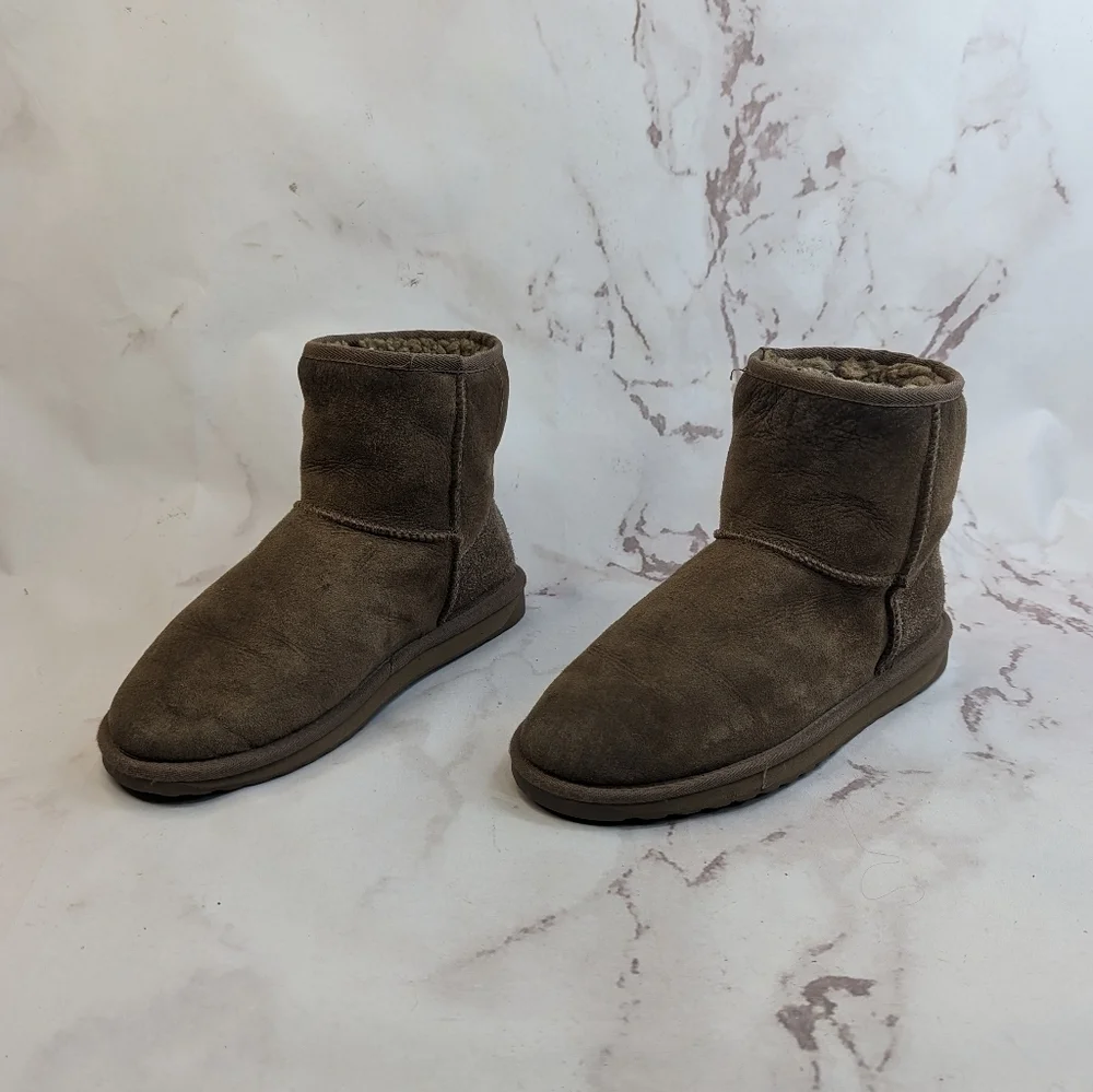 Emu Australia Boot Womens 8 Chestnut Short Ankle Bootie Shearling Stinger Mini